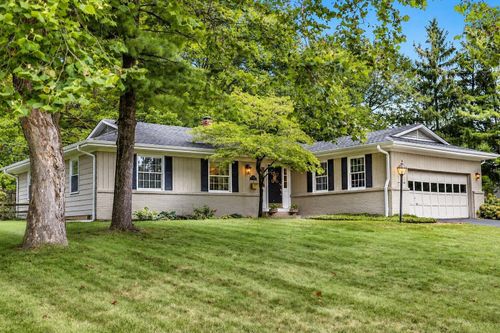 4375 Castleton Rd, Upper Arlington, OH, 43220-4068 | Card Image