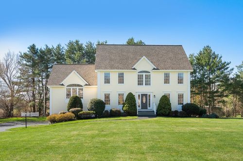 1 Silver Brook Rd, Salem, NH, 03079-4070 | Card Image