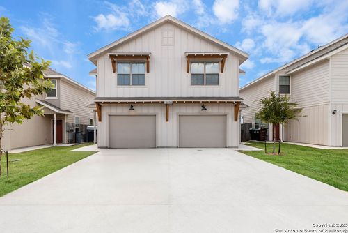 102-13838 Enzo Gate, San Antonio, TX, 78253-7335 | Card Image