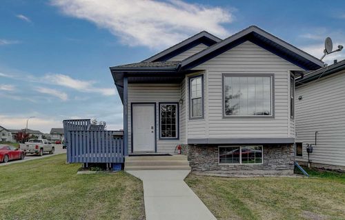 10422 72 Avenue, Grande Prairie, AB, T8W2S6 | Card Image
