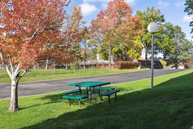 APT-501 - 1181 Edgcumbe Rd, Condo with 2 bedrooms, 2 bathrooms and null parking in Saint Paul MN | Image 47