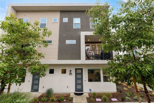 26799 Keystone Loop, Valencia, CA, 91381 | Card Image