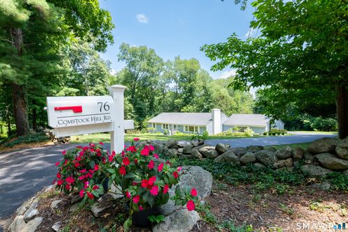 76 Comstock Hill Rd, New Canaan, CT, 06840-5218 | Card Image