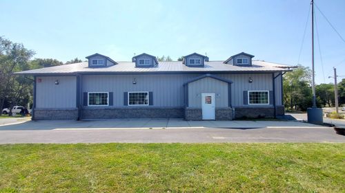 217 State Rd, Island Lake, IL, 60042-8448 | Card Image