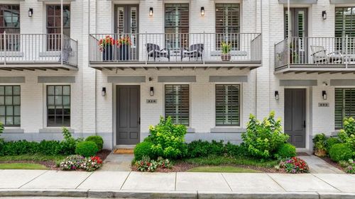 328 Stonemont Dr, Atlanta, GA, 30305-1312 | Card Image