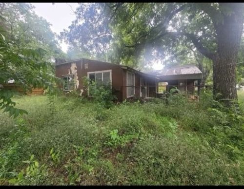 110 E Ross St, Rising Star, TX, 76471-5420 | Card Image