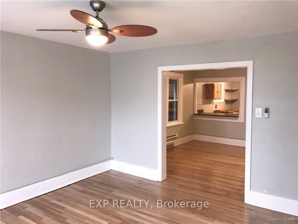 Residential Lease in Carlingwood - Westboro and Area 4