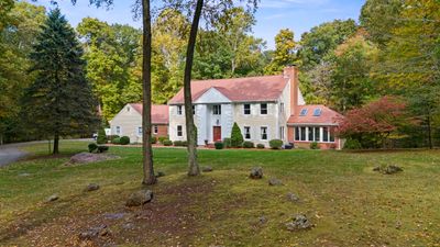 17 Stonewood Drive, House other with 5 bedrooms, 3 bathrooms and null parking in Old Lyme CT | Image 3