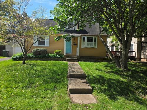 1528 40th St Nw, Canton, OH, 44709-1746 | Card Image