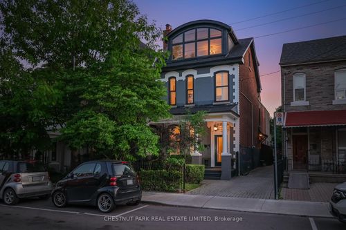 82 Bellevue Ave, Toronto, ON, M5T2N7 | Card Image