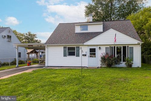 589 Doloro Dr, MORRISVILLE, PA, 19067-6825 | Card Image