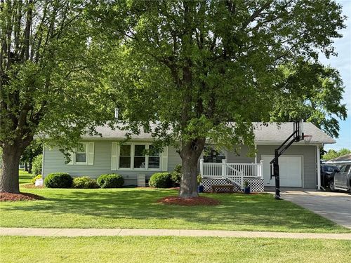 609 E Clark St, La Plata, MO, 63549-1303 | Card Image