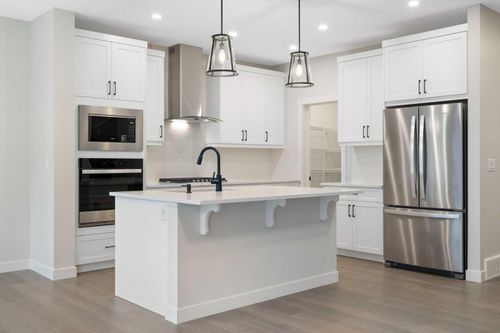 334 Rivercrest Rd, Cochrane, AB, T4C3E9 | Card Image