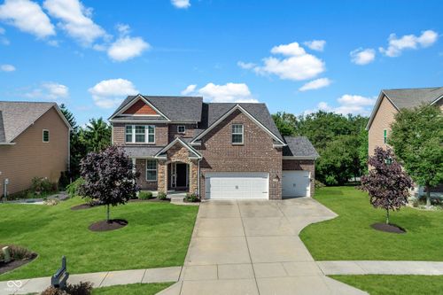 8456 Dumfries Dr, Brownsburg, IN, 46112-9188 | Card Image