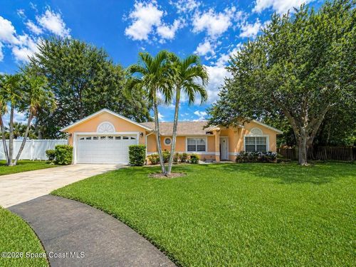 563 Summers Creek Dr, Merritt Island, FL, 32952-2694 | Card Image