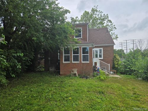 10346 Lakepointe St, Detroit, MI, 48224-2407 | Card Image