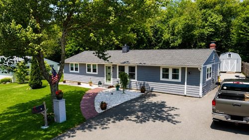 19 Porter Rd, Bellingham, MA, 02019-1307 | Card Image