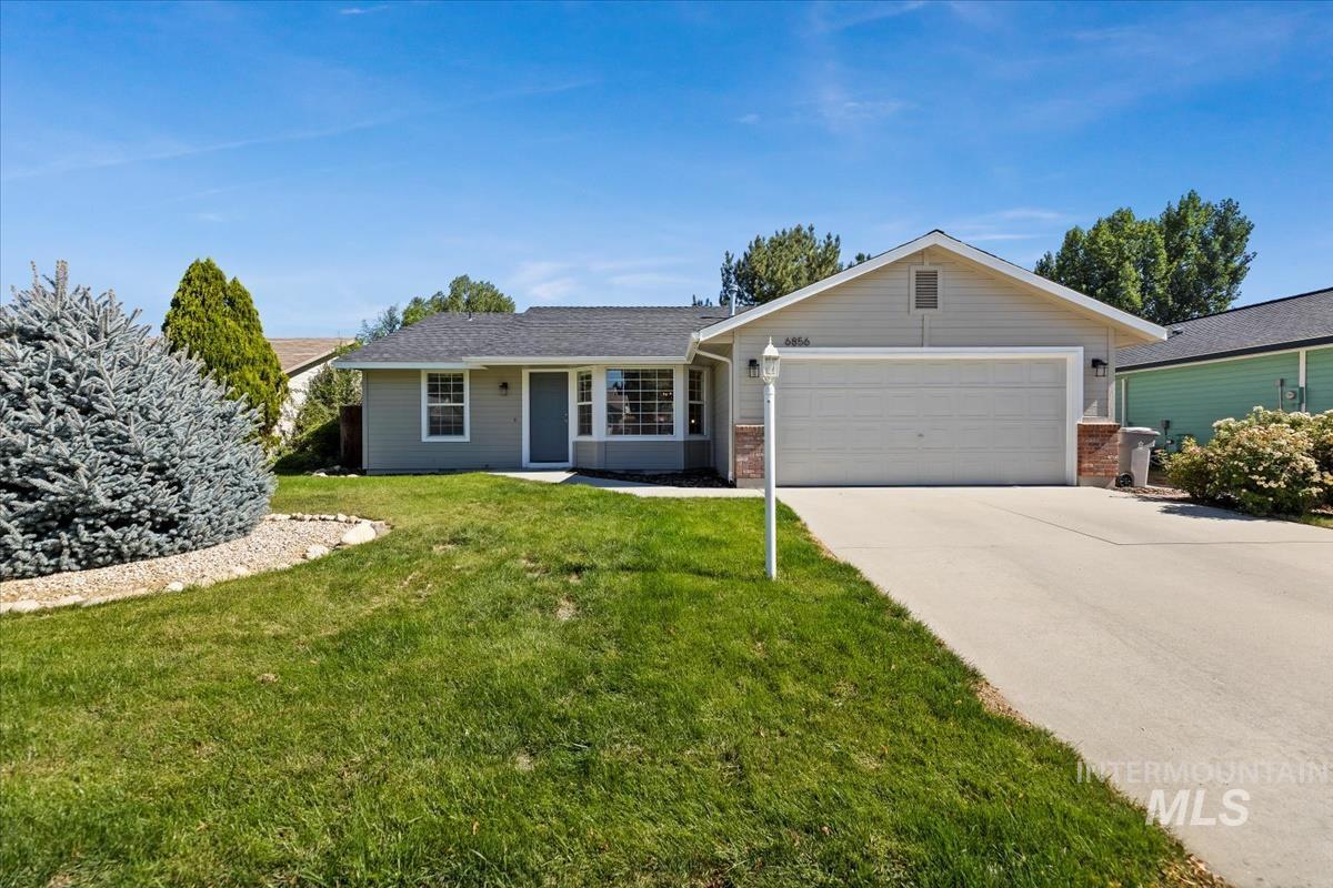 Hastings Ave, Boise, ID 83714