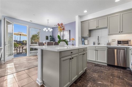 11-5410 149th Pl, Hawthorne, CA, 90250 | Card Image