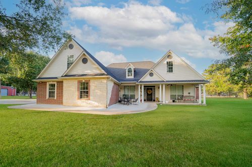 345 Oakwood Dr, Kilgore, TX, 75662-2059 | Card Image
