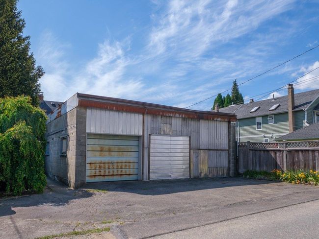 View of detached garage | Image 20