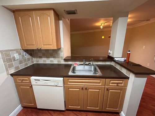apt-a204-7165 Nw 186th St, Miami Gardens, FL, 33015-8343 | Card Image