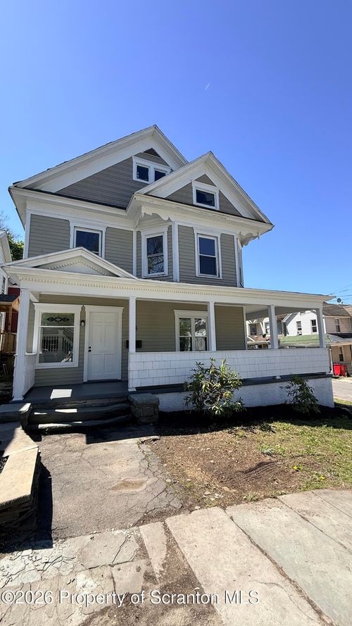 88 7th Ave, Carbondale, PA, 18407-2435 | Card Image