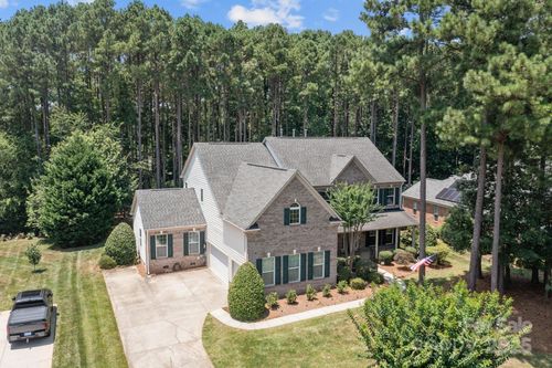 213 Beech Bluff Dr, Mount Holly, NC, 28120-9264 | Card Image