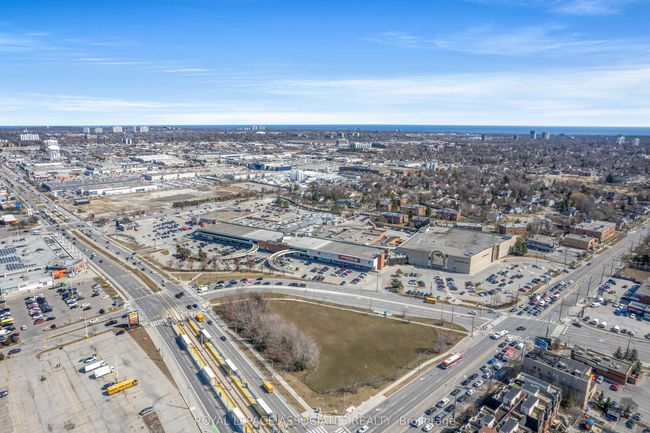 84 Tisdale Ave, House attached with 5 bedrooms, 4 bathrooms and 1 parking in Toronto ON | Image 39