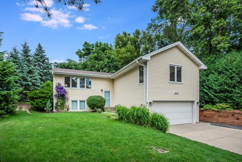 4600 Fern St, Maple Plain, MN, 55359-9667 | Card Image
