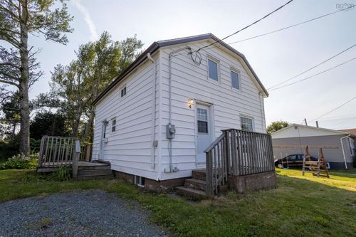 4 Mcpherson Street, Glace Bay, NS, B1A2A7 | Card Image