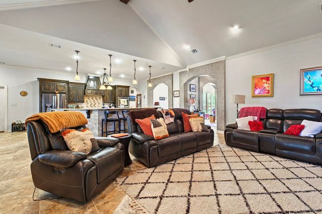 6711 Mosswood Dr, House other with 5 bedrooms, 3 bathrooms and 3 parking in Midland TX | Image 12