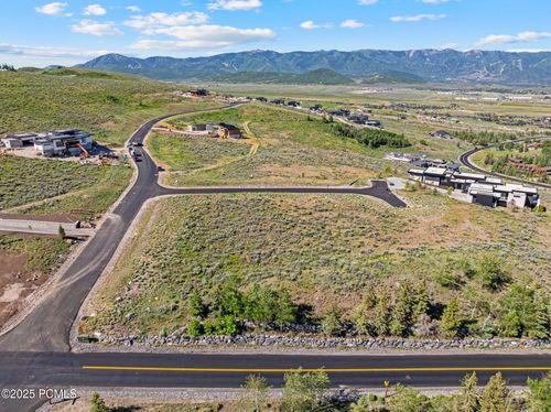 7157 Bugle Trl, Park City, UT, 84098-1571 | Card Image