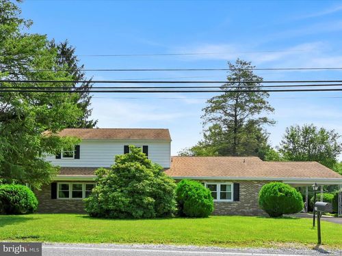 11 N Fairville Ave, HARRISBURG, PA, 17112-3718 | Card Image