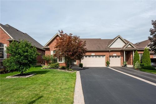 13 Iron Bridge Crt, Caledonia, ON, N3W0A4 | Card Image