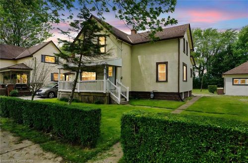 86 St Arnaud St, Port Colborne, ON, L3K1M1 | Card Image