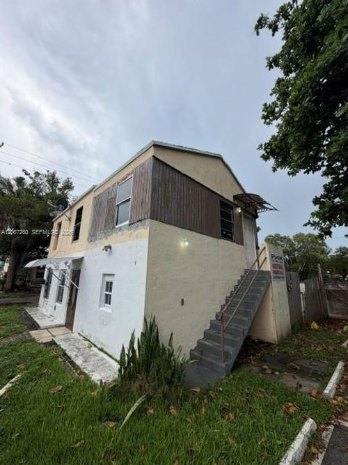 u-625 Ne 86th St, Miami, FL, 33138-3510 | Card Image
