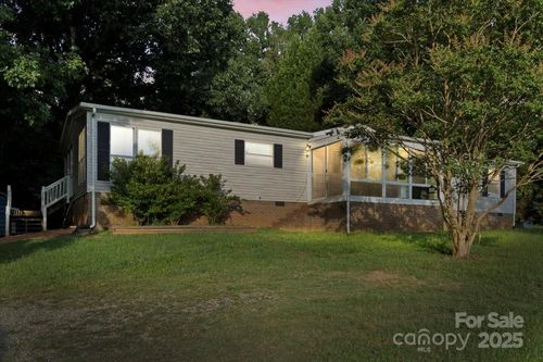 1050 Gold Mine Dr, Catawba, NC, 28609-9000 | Card Image