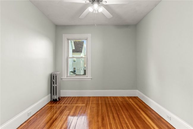 Unit 2 Bedroom | Image 28