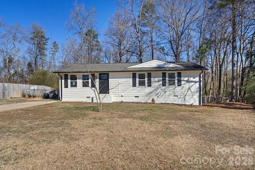 3900 Branding Iron Dr, Gastonia, NC, 28052-9708 | Card Image