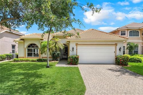 4333 Mistlethrush Ln, Naples, FL, 34119-8944 | Card Image