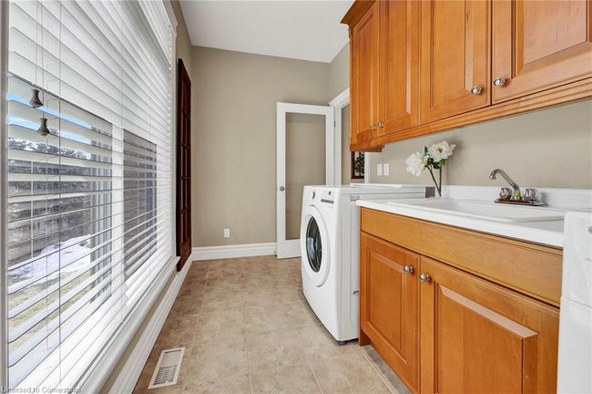 50 - 260 Deer Ridge Dr, Townhouse with 3 bedrooms, 3 bathrooms and 4 parking in Kitchener ON | Image 15