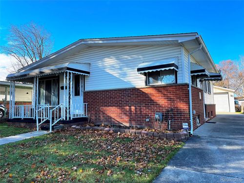 185 N Astor Street, Pontiac, MI, 48342 | Card Image