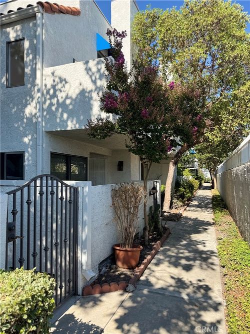 102 Park Shadow Ct, Baldwin Park, CA, 91706 | Card Image