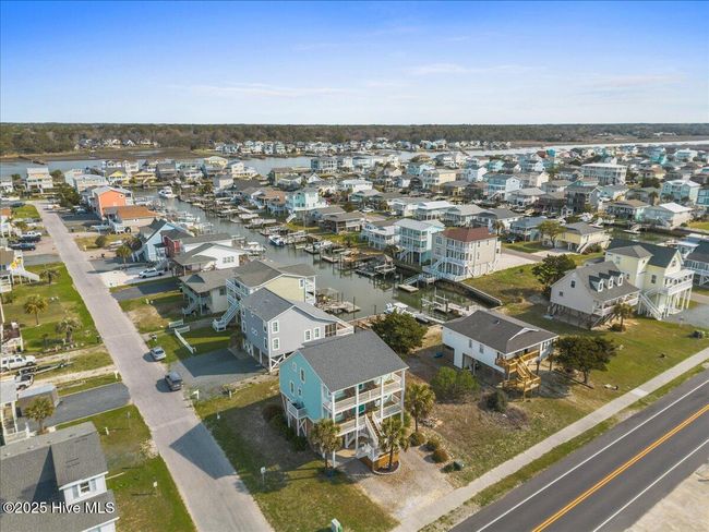 436 Ocean Blvd W, House other with 4 bedrooms, 4 bathrooms and null parking in Holden Beach NC | Image 12