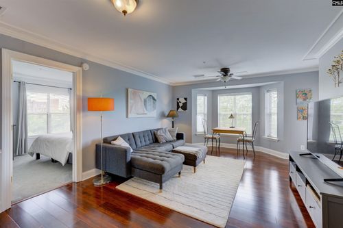 900 Taylor St, Columbia, SC, 29201-2700 | Card Image