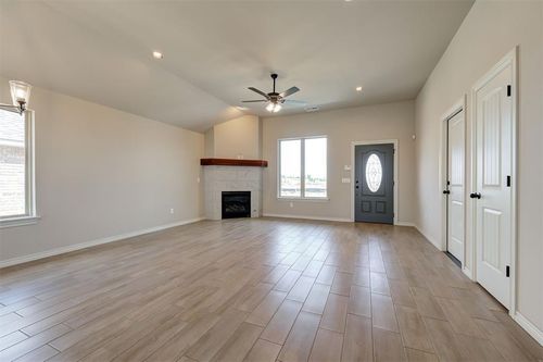 1232 E Ruger Lane, Mustang, OK, 73064 | Card Image