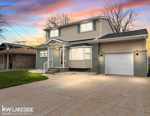 28794 Field Street, Chesterfield Township, MI, 48047 | Card Image
