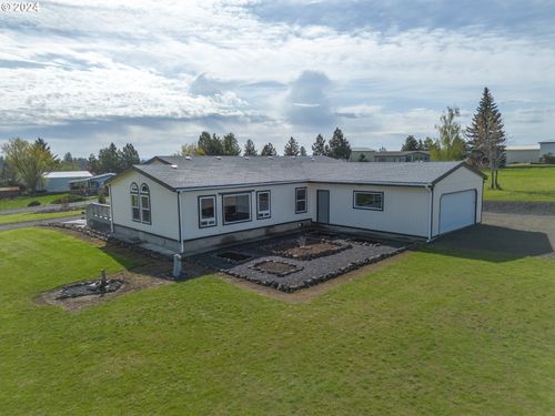 323 S Wayne R Rd, Tygh Valley, OR, 97063 | Card Image