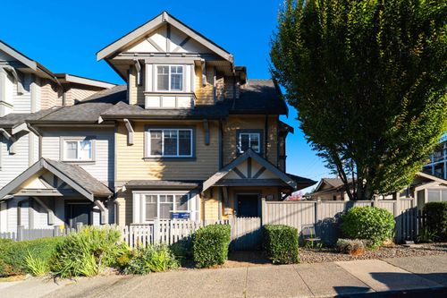 2418 St Catherines St, Vancouver, BC, V5T3X9 | Card Image
